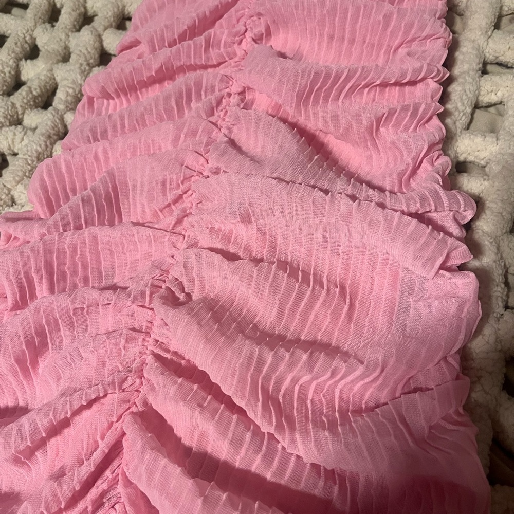 Pink Ruffled mini dress - Picture 3 of 3